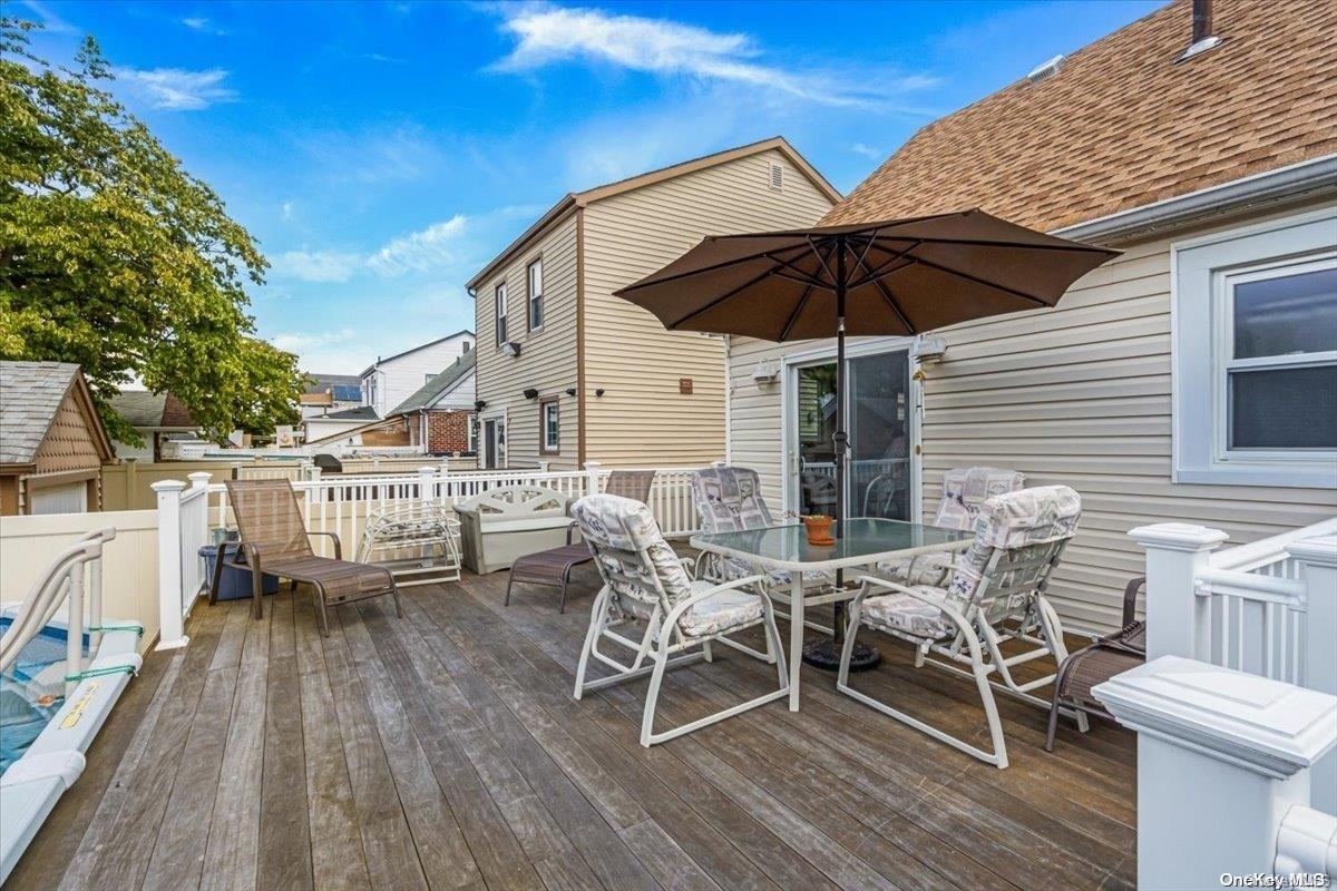 84-48 252nd Street Queens, NY 11426 - Photo 20 of 26