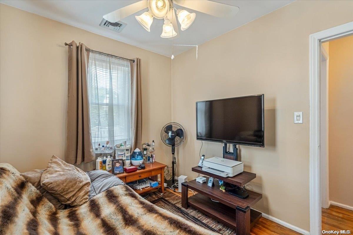 84-48 252nd Street Queens, NY 11426 - Photo 10 of 26