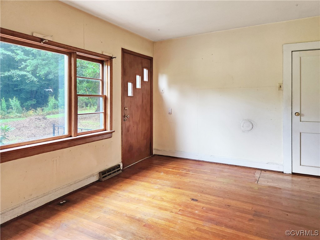 2344 Old Hanover Road Sandston, VA 23150 - Photo 4 of 14 Gallery Image 4