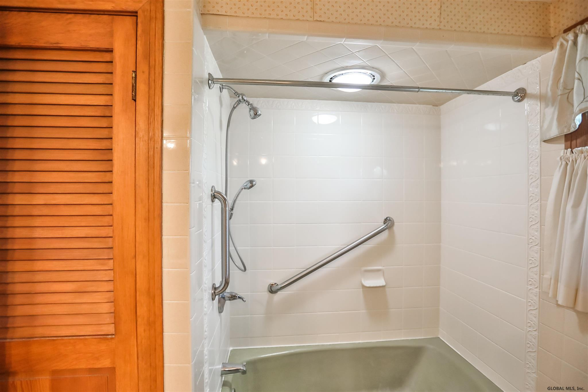 132 Ashdown Road Clifton Park, NY 12019 - Photo 40 of 56 Photo 40