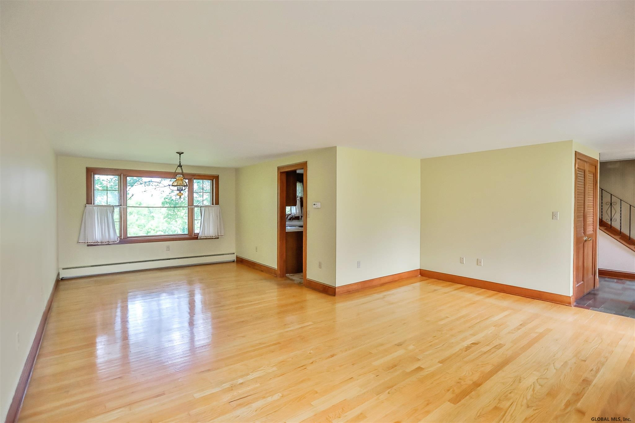 132 Ashdown Road Clifton Park, NY 12019 - Photo 5 of 56 Photo 5