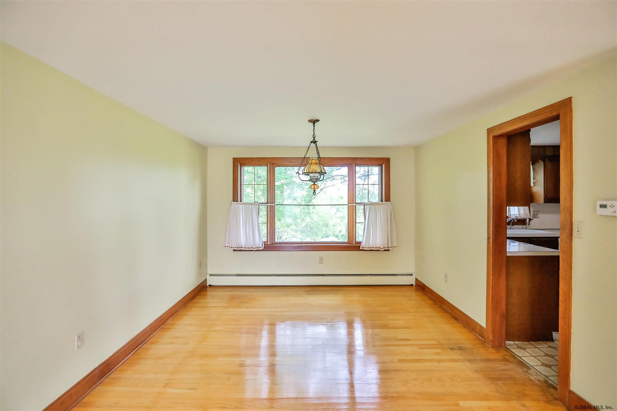 132 Ashdown Road Clifton Park, NY 12019 - Photo 8 of 56 Photo 8