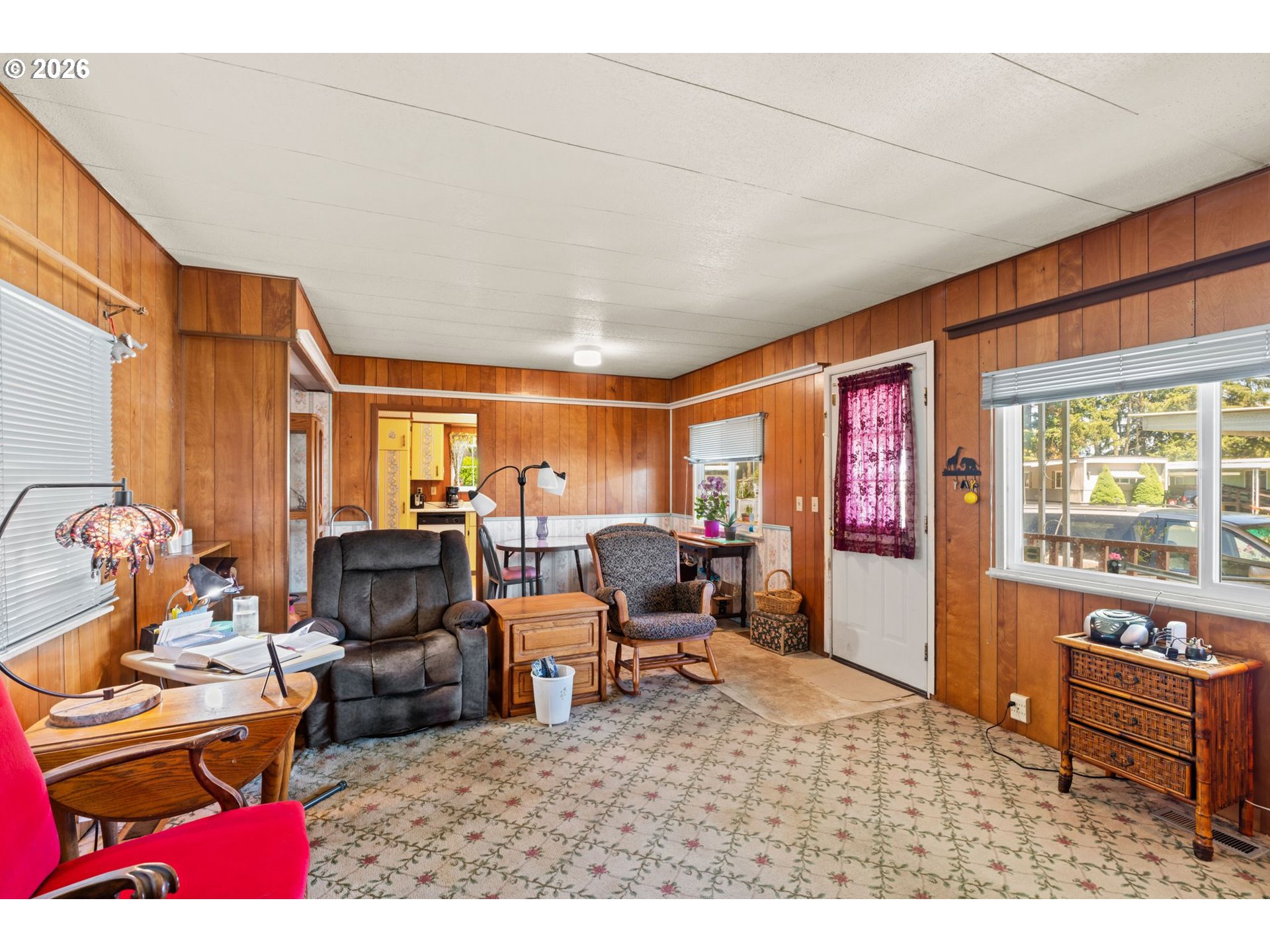 205 South 54th Street, Unit 8 Springfield, OR 97478 - Photo 3 of 19