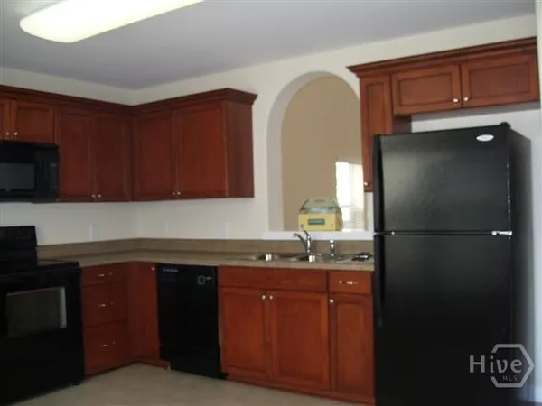 $2,000 | 110 Summer Hill Court, Richmond Hill, GA 31324