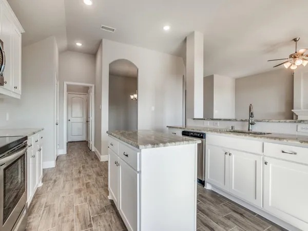 $2,395 | 533 Redbud Drive, Royse City, TX 75189