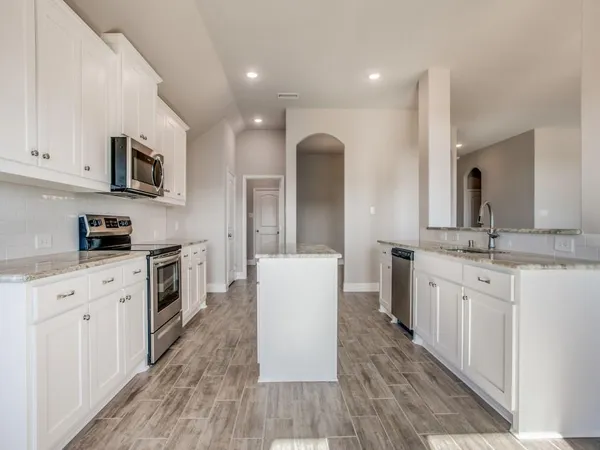 $2,395 | 533 Redbud Drive, Royse City, TX 75189