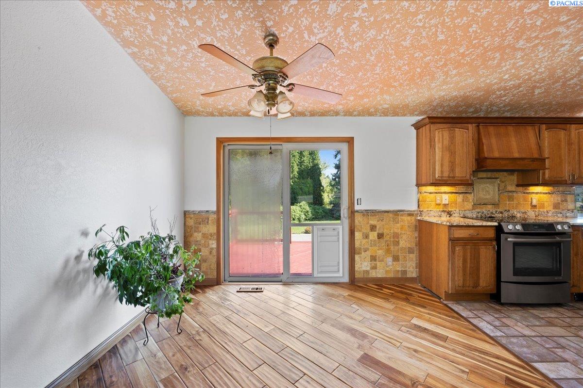 95805 East Reata Road Kennewick, WA 99338 - Photo 15 of 41 Gallery Image 15