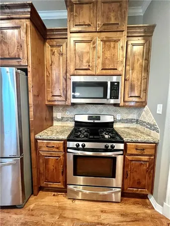 $2,400 | 2506 Leyla Lane, College Station, TX 77845