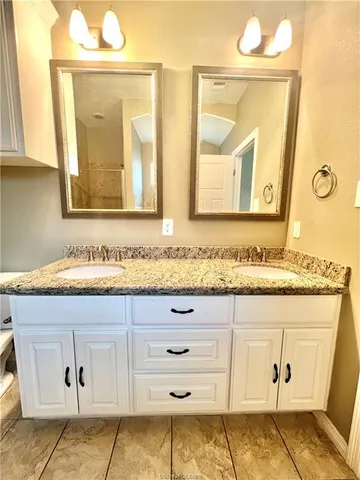 $2,400 | 2506 Leyla Lane, College Station, TX 77845