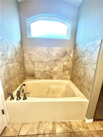 $2,400 | 2506 Leyla Lane, College Station, TX 77845