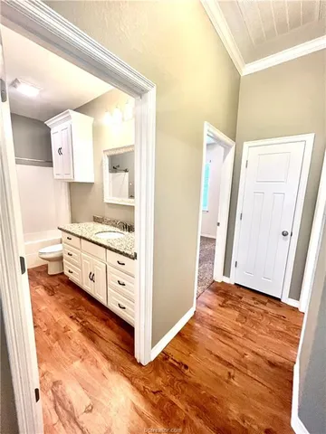 $2,400 | 2506 Leyla Lane, College Station, TX 77845