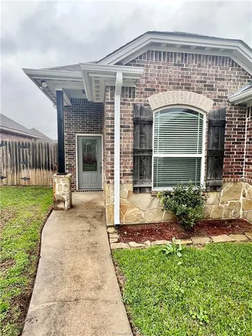 $2,400 | 2506 Leyla Lane, College Station, TX 77845