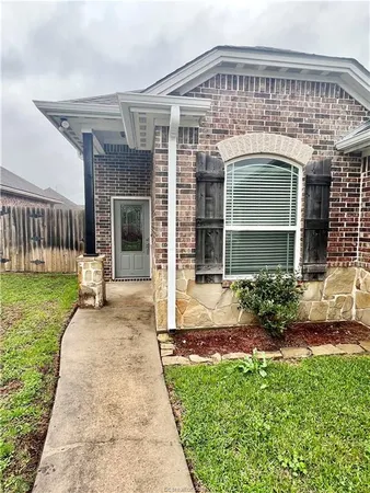 $2,400 | 2506 Leyla Lane, College Station, TX 77845