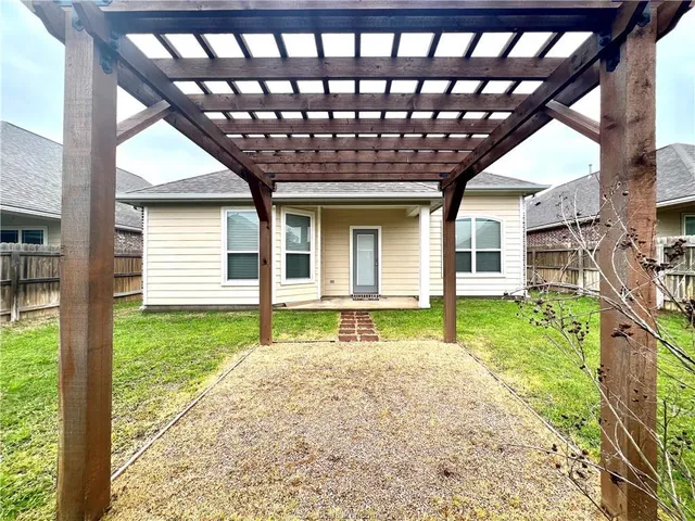 $2,400 | 2506 Leyla Lane, College Station, TX 77845
