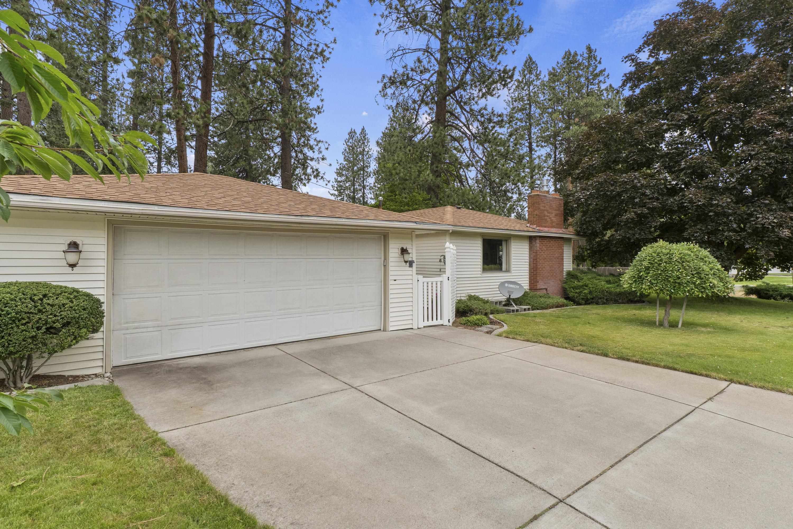 13220 East Saltese Road Spokane Valley, WA 99216 - Photo 2 of 46