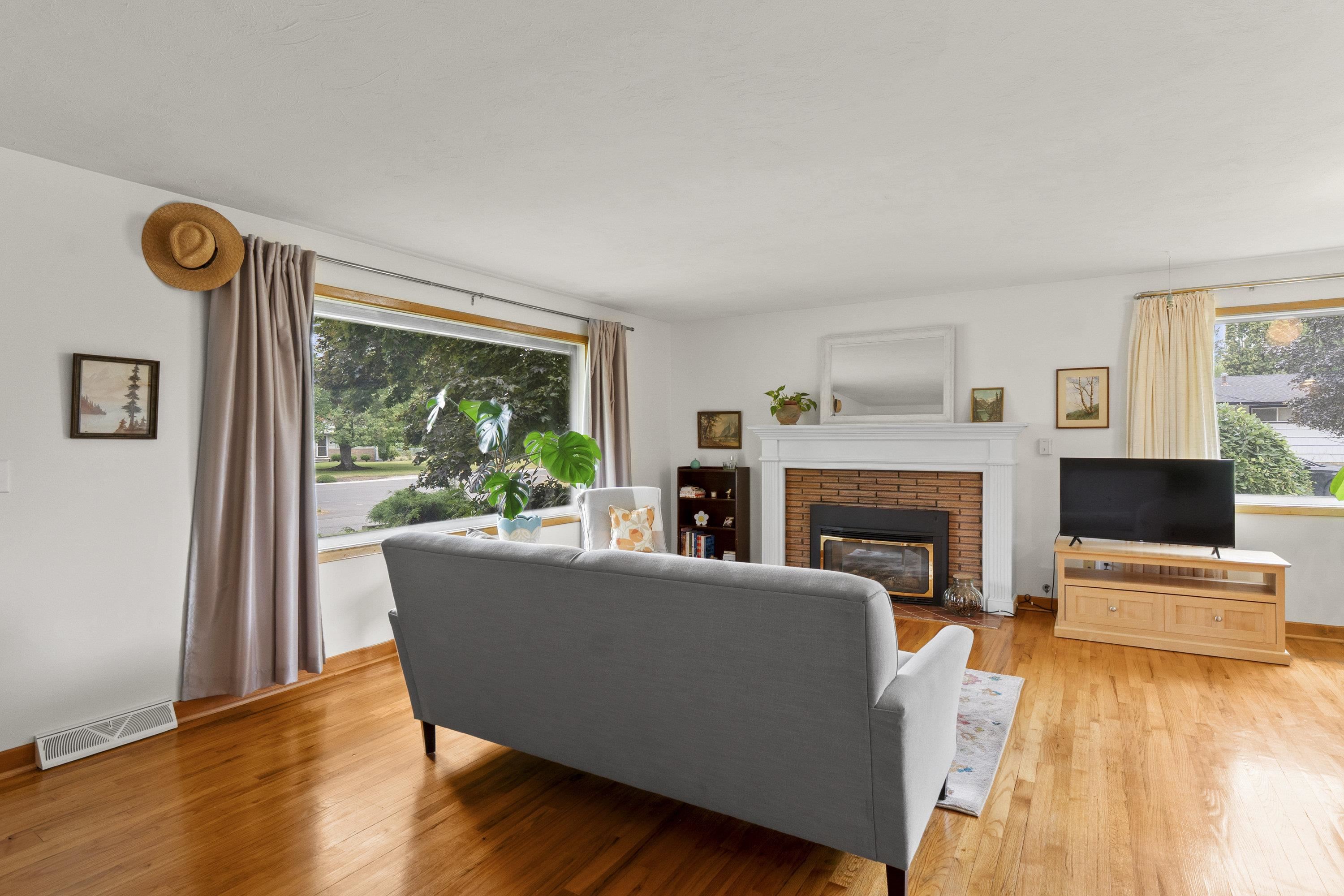 13220 East Saltese Road Spokane Valley, WA 99216 - Photo 8 of 46