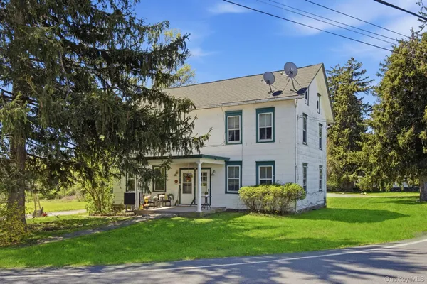 $435,000 | 417-419 Old Indian Road, Milton, NY 12547