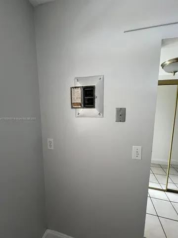 $1,000 | Lauderhill, Lauderhill, FL 33313