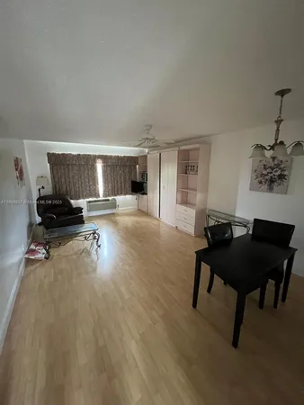 $1,200 | 4299 Northwest 16th Street, Unit 307, Lauderhill, FL 33313
