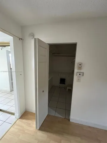 $1,000 | Lauderhill, Lauderhill, FL 33313