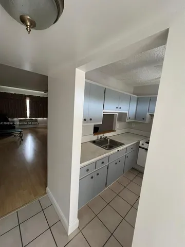$1,000 | Lauderhill, Lauderhill, FL 33313