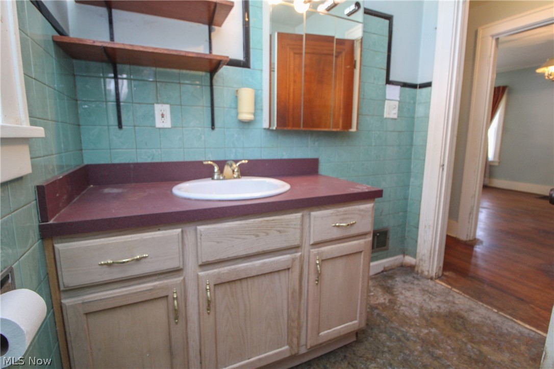 628 North Road Southeast Warren, OH 44484 - Photo 16 of 27