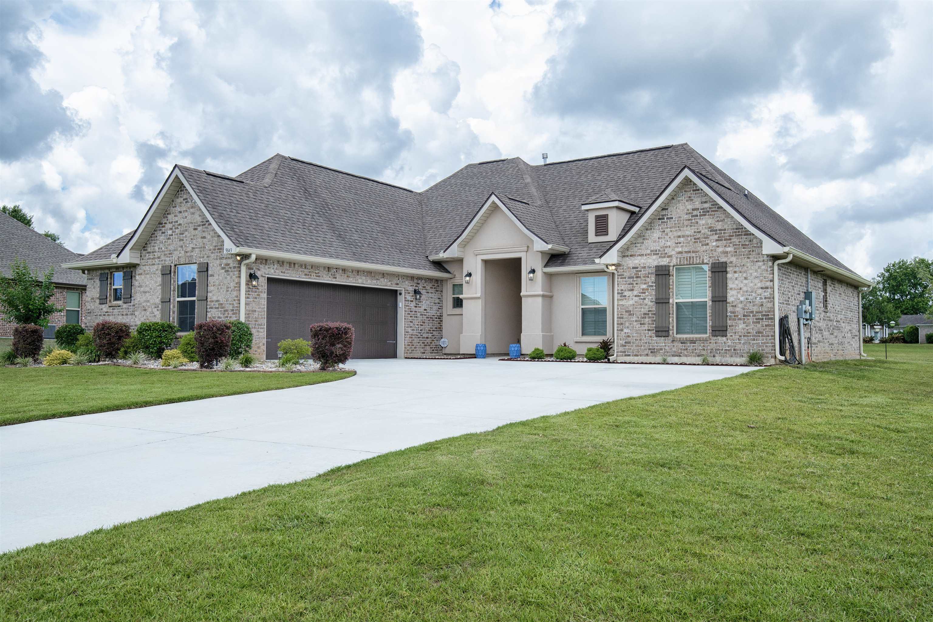 9843 Chipper Lane Foley, AL 36535 - Photo 1 of 34 Front Of Structure