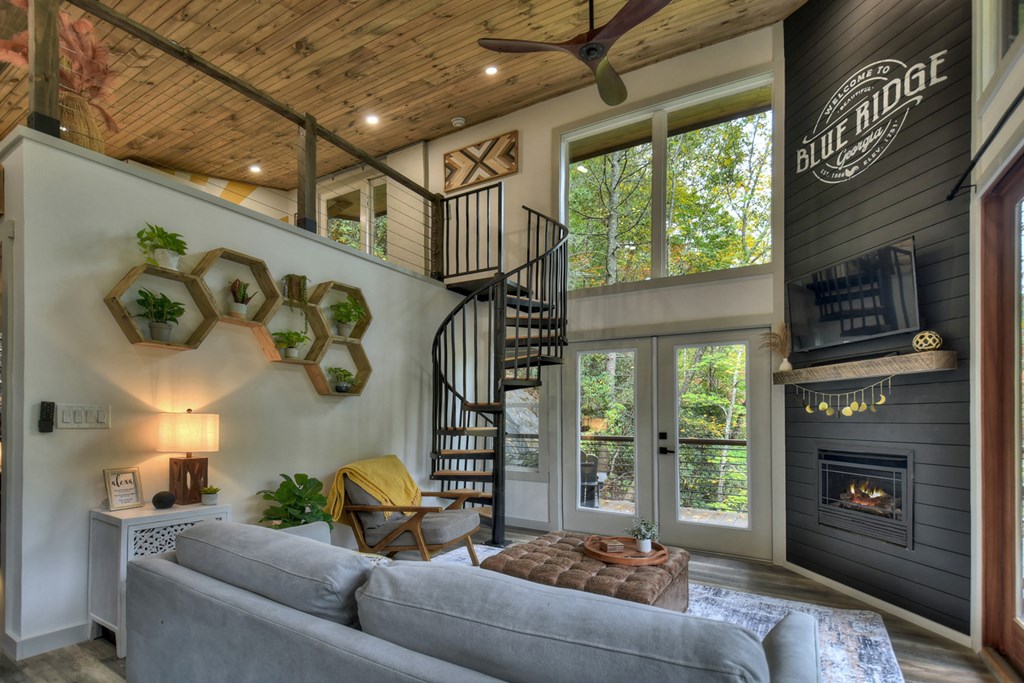 372 Flat Creek River Road Blue Ridge, GA 30513 - Photo 11 of 35 Gallery Image 11