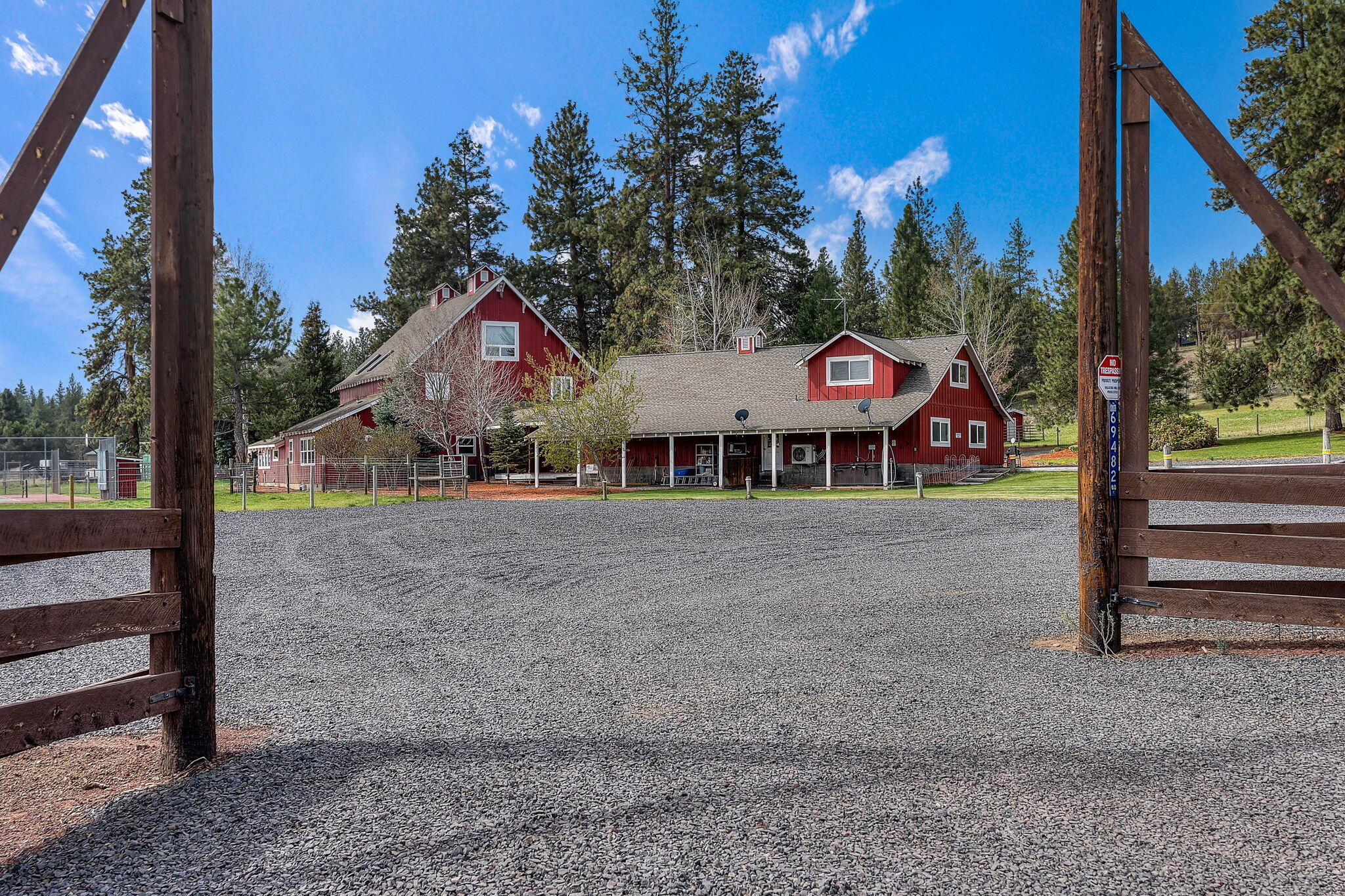 69482 Panoramic Drive Sisters, OR 97759 - Photo 2 of 62