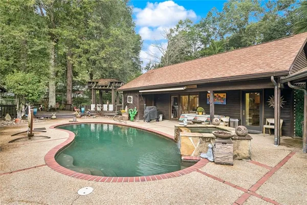 $549,900 | 202 Holly Drive, Hammond, LA 70401