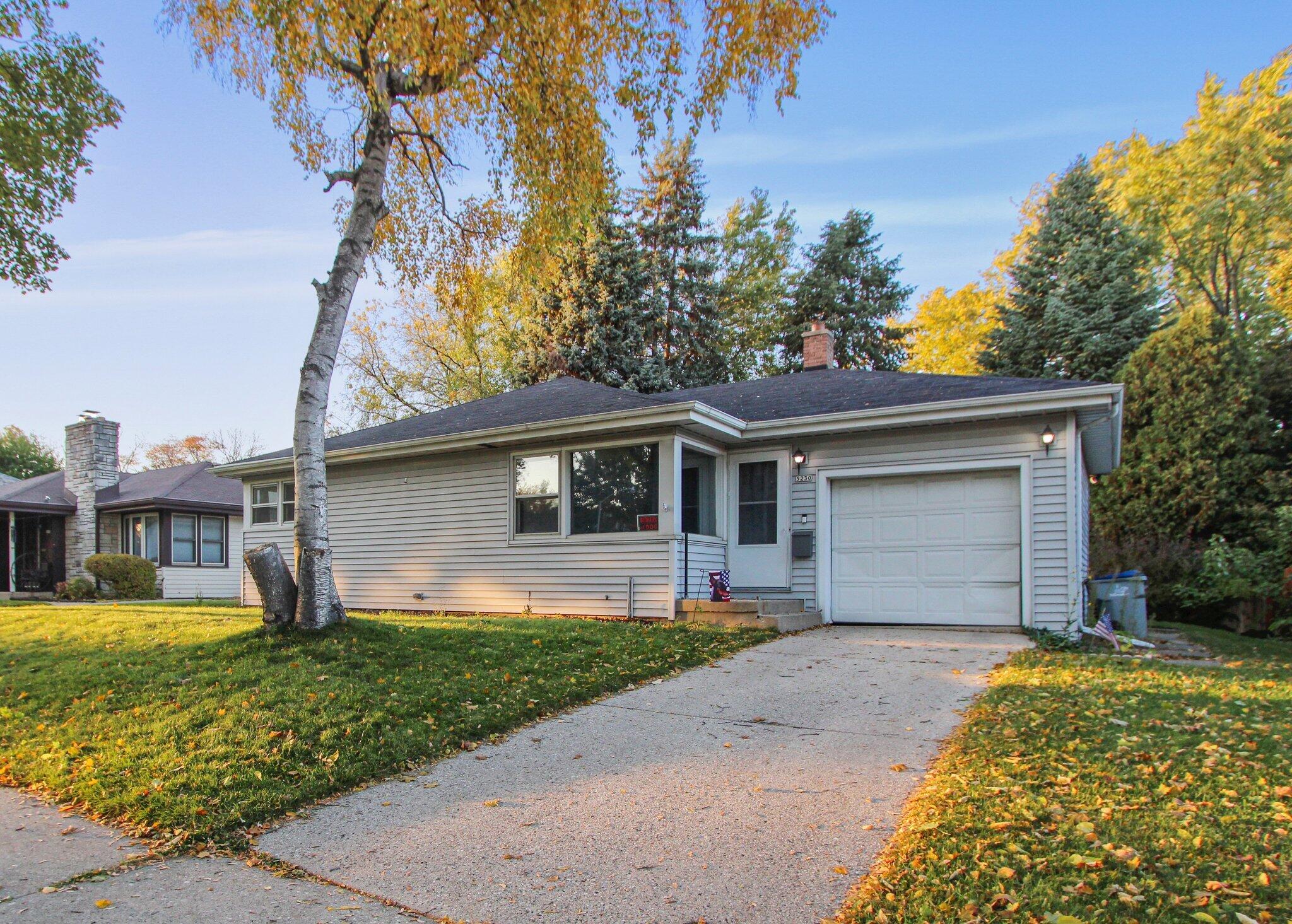 5230 West Cleveland Avenue, Milwaukee, WI 53219 Compass