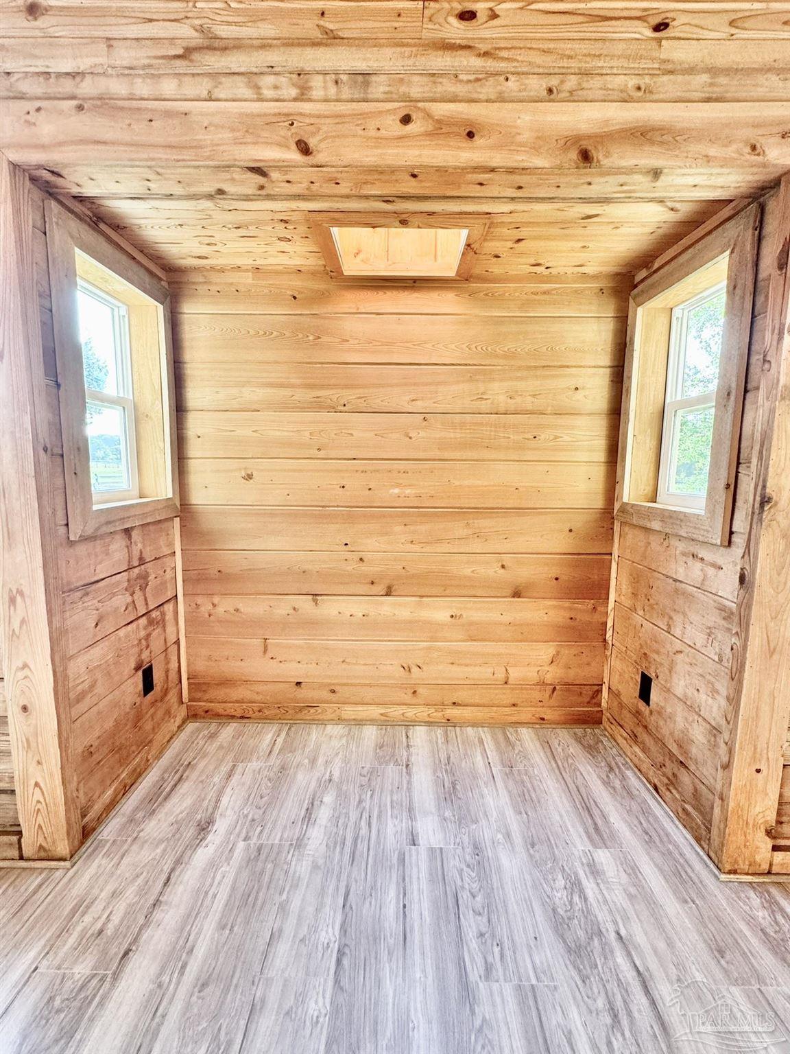 5922 Allentown Road Milton, FL 32570 - Photo 42 of 52 Nook area with skylight