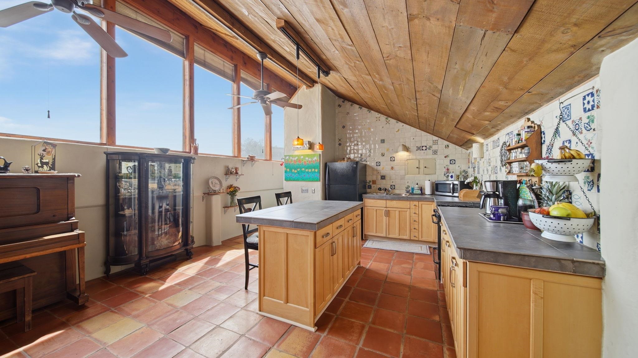 1218 Conejo Road El Prado, NM 87529 - Photo 10 of 32 Gallery Image 10
