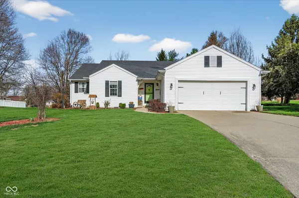 $309,900 | 1814 Sandalwood Drive, Greencastle, IN 46135