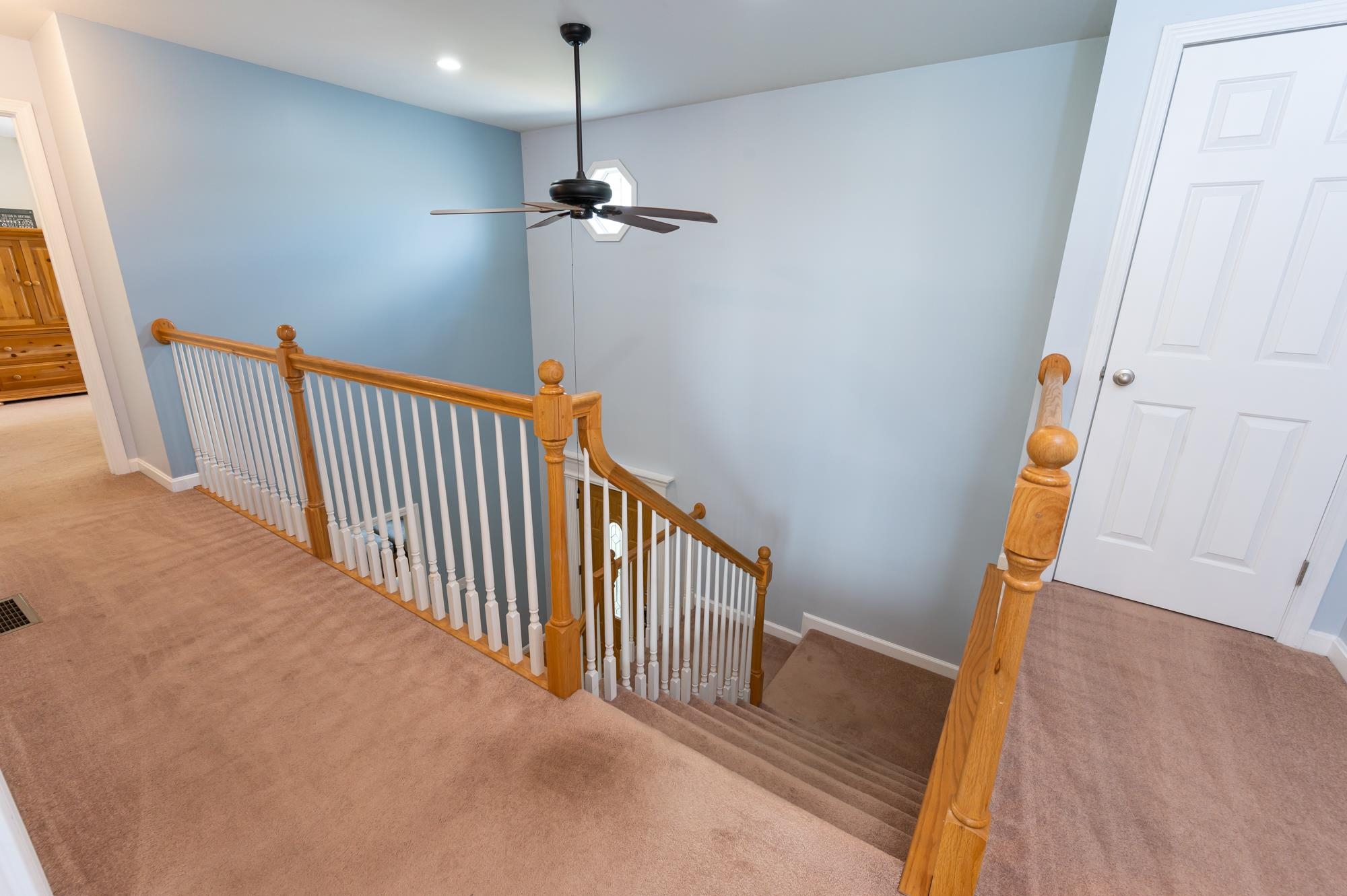 28 Normandy Way Nashua, NH 03063 - Photo 17 of 40