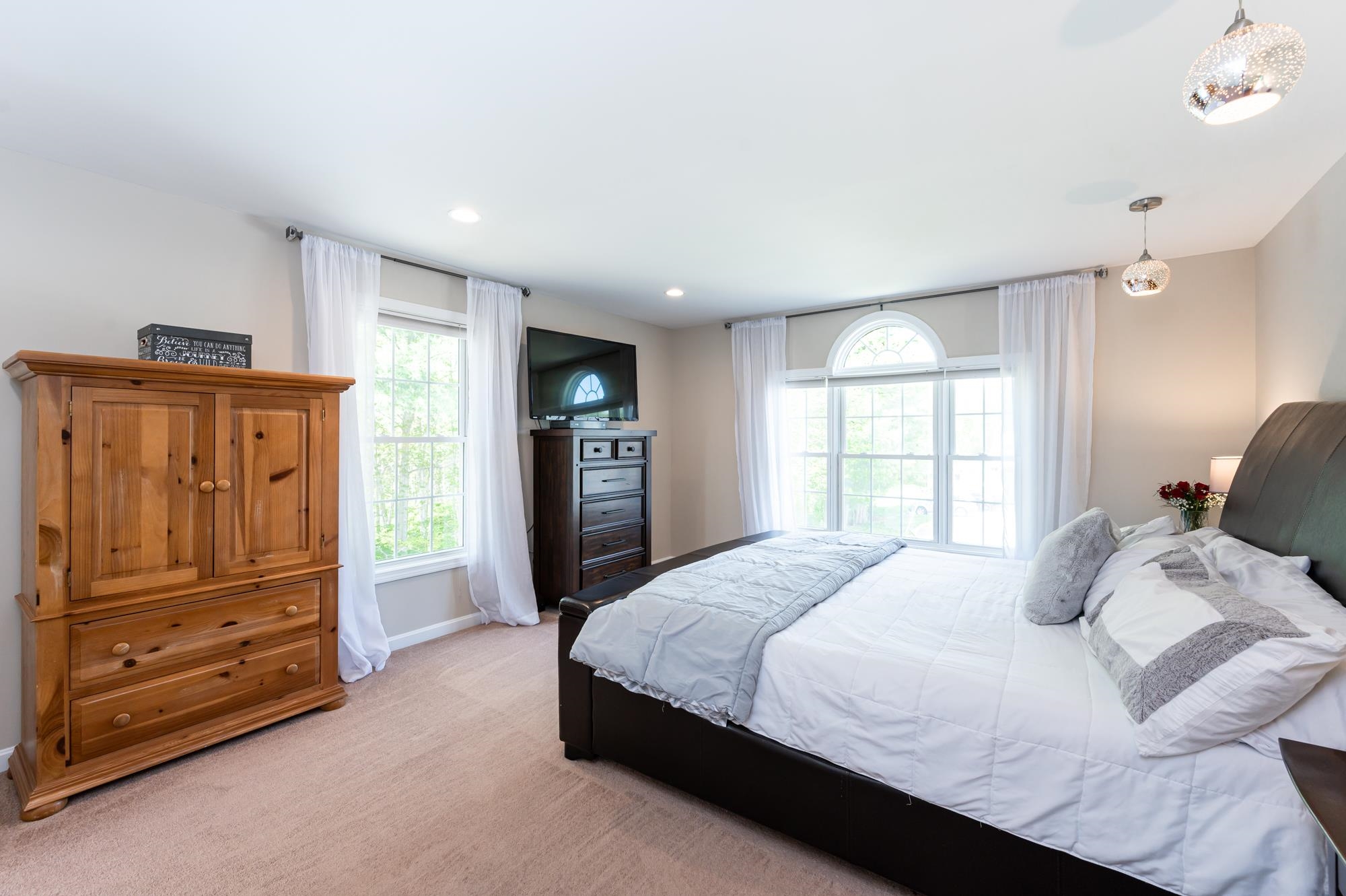 28 Normandy Way Nashua, NH 03063 - Photo 18 of 40