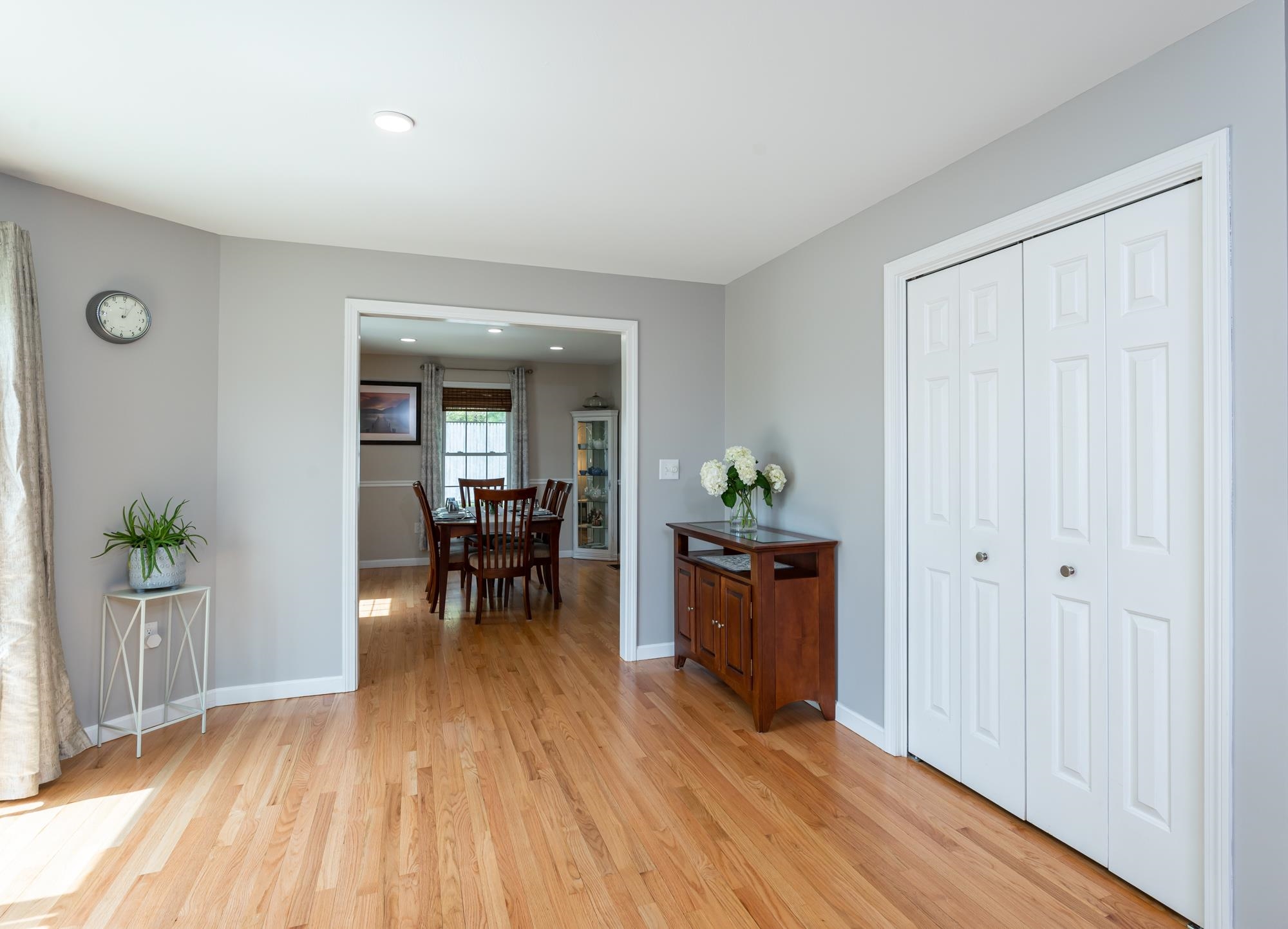 28 Normandy Way Nashua, NH 03063 - Photo 10 of 40