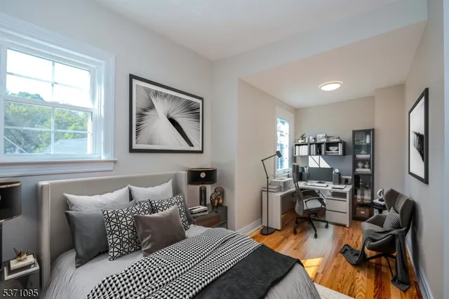 $2,550 | 135 Main Street, Unit B, Chatham, NJ 07928