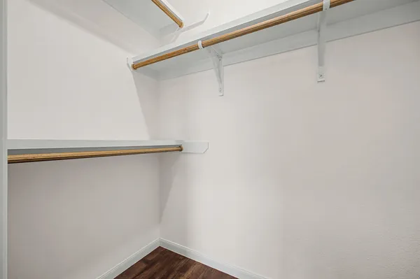 $1,900 | 803 4th Street, Lockhart, TX 78644