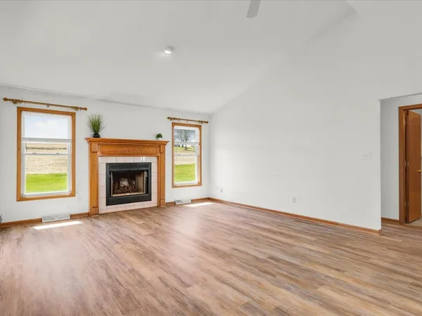 $215,000 | 518 Breezeway Drive, Pearl City, IL 61062