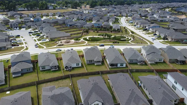 $2,600 | 15369 Dapple Blf Lane, Conroe, TX 77302
