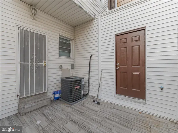 $500,000 | 2223 South 20th Street, Philadelphia, PA 19145