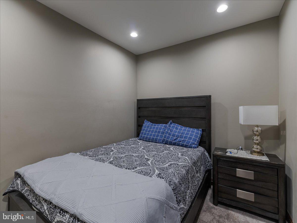 2223 South 20th Street Philadelphia, PA 19145 - Photo 21 of 35