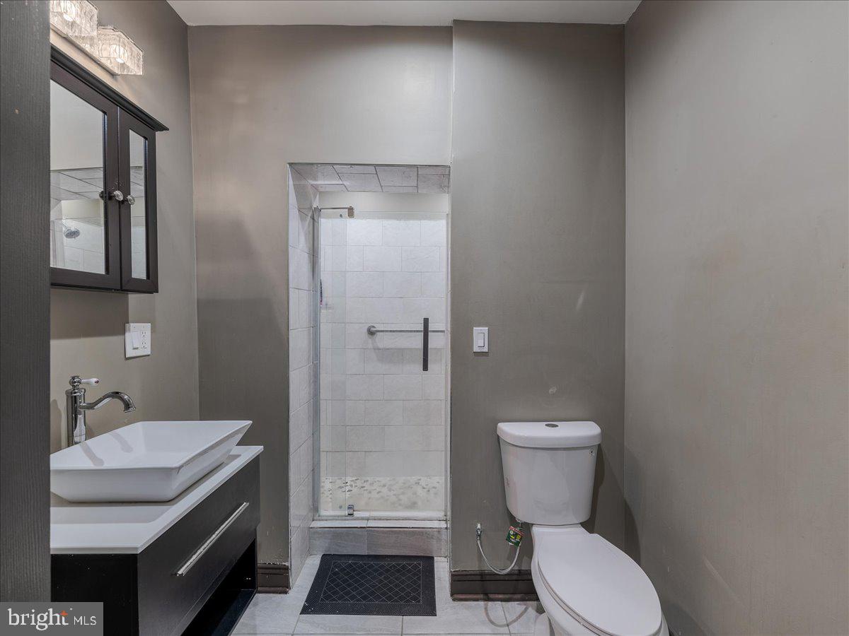 2223 South 20th Street Philadelphia, PA 19145 - Photo 23 of 35