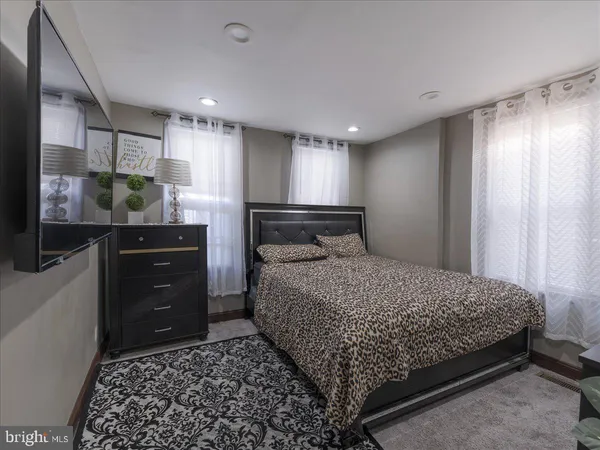 $500,000 | 2223 South 20th Street, Philadelphia, PA 19145