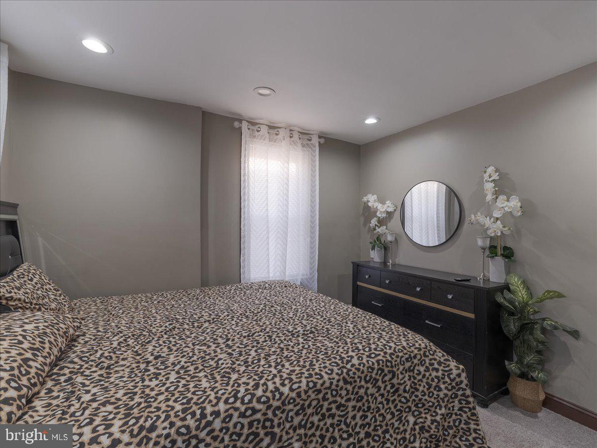 2223 South 20th Street Philadelphia, PA 19145 - Photo 26 of 35