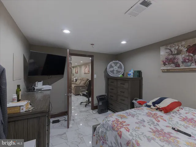 $500,000 | 2223 South 20th Street, Philadelphia, PA 19145