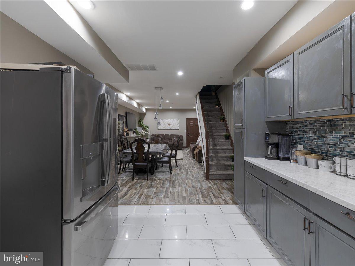 2223 South 20th Street Philadelphia, PA 19145 - Photo 10 of 35