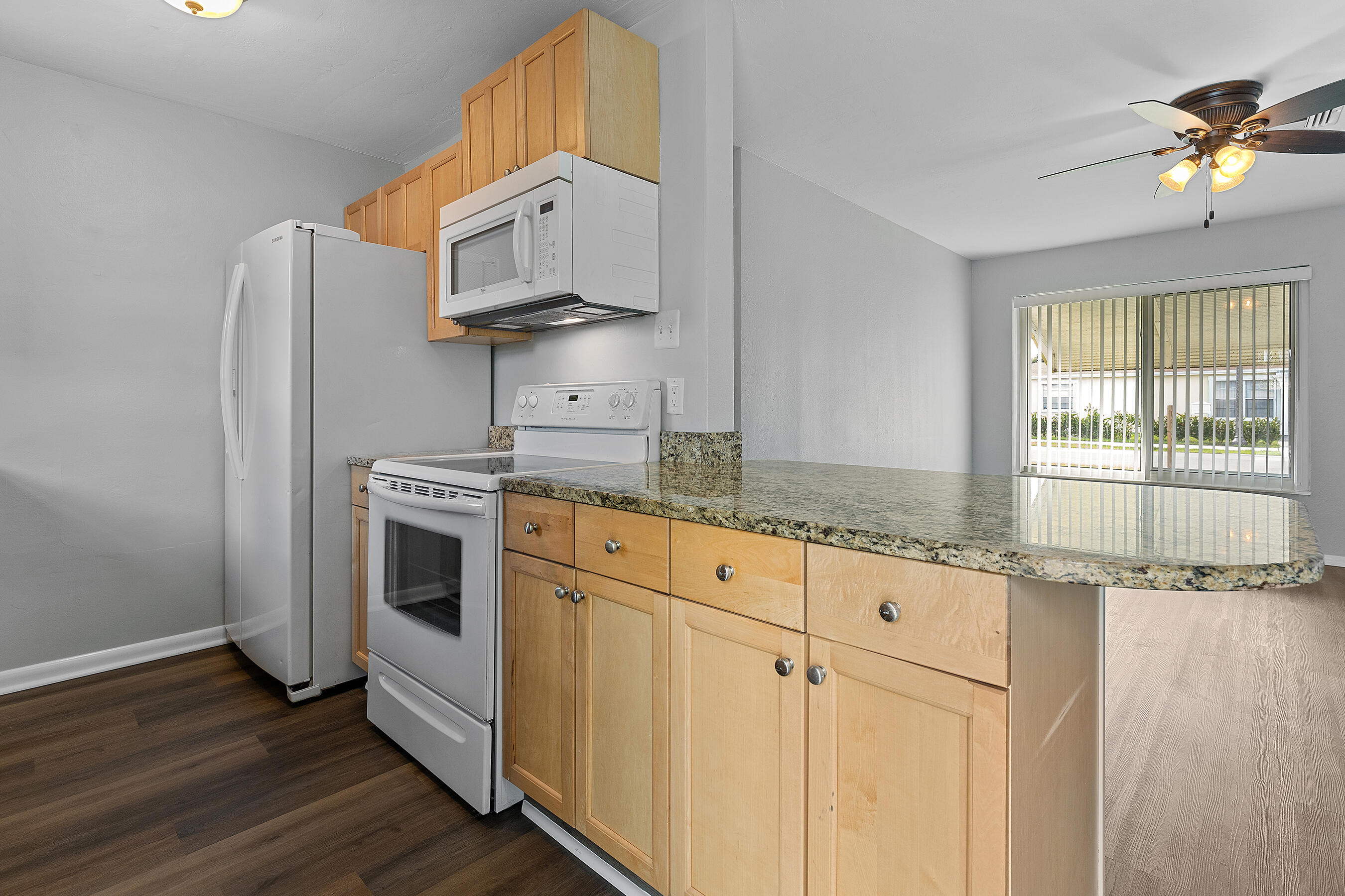 2117 Longwood Road West Palm Beach, FL 33409 - Photo 11 of 38 Kitchen
