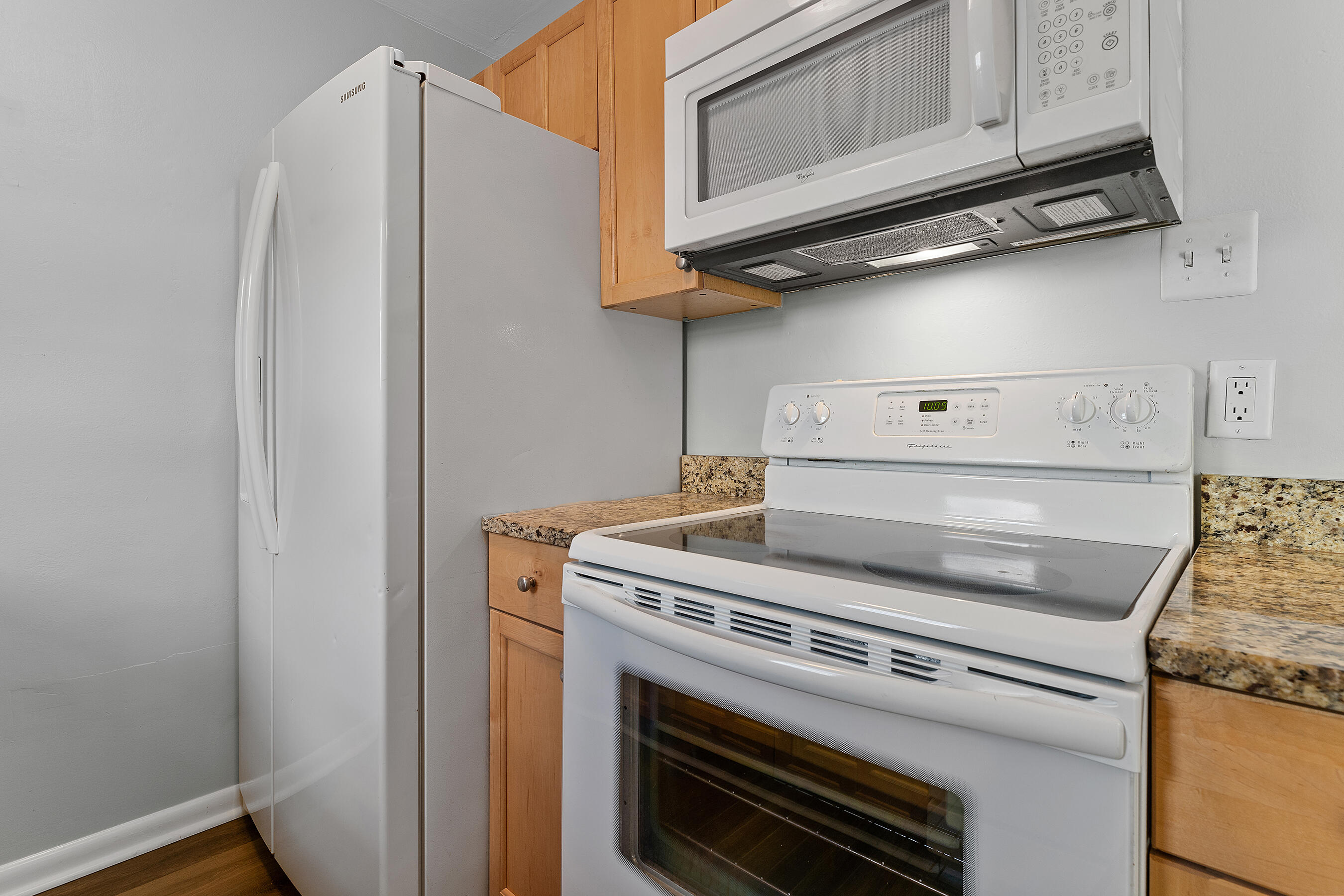 2117 Longwood Road West Palm Beach, FL 33409 - Photo 13 of 38 Kitchen